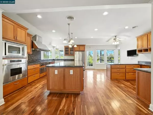 Alamo, CA 94507,234 Acacia Ln