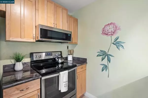 Walnut Creek, CA,2704 Oak Road