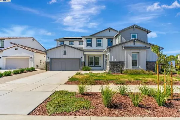 665 River Bend Dr, Lathrop, CA 95330