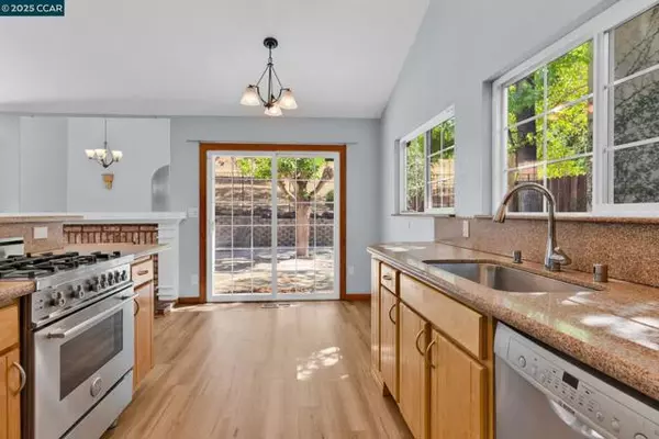 Walnut Creek, CA 94596,920 PALMER RD