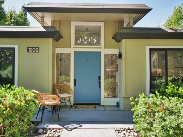 1209 Oakmont Drive, Walnut Creek, CA 94595