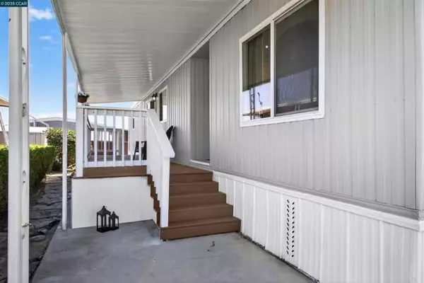 Oakley, CA 94561,111 Zartop