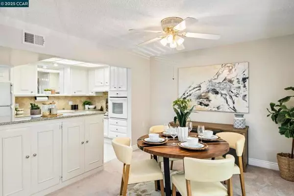Walnut Creek, CA 94595,2817 Golden Rain Rd