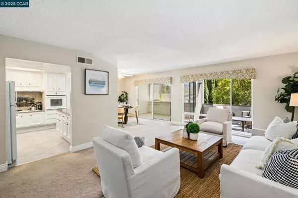 Walnut Creek, CA 94595,2817 Golden Rain Rd