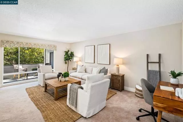 Walnut Creek, CA 94595,2817 Golden Rain Rd