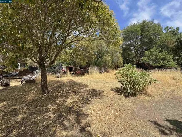 Hayward, CA 94541,22490 Bayview Ave