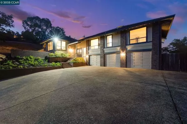 Walnut Creek, CA 94595,36 Candlewood Place