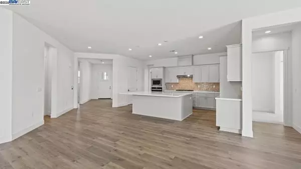 732 Conrad Court, Manteca, CA 95336