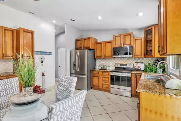 Hayward, CA 94541,22561 Mossy Rock Dr
