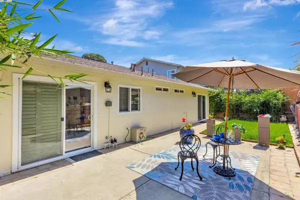 Hayward, CA 94541,22561 Mossy Rock Dr