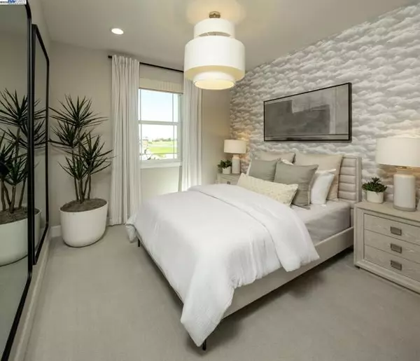 Roseville, CA 95747,5072 Lone Star Way