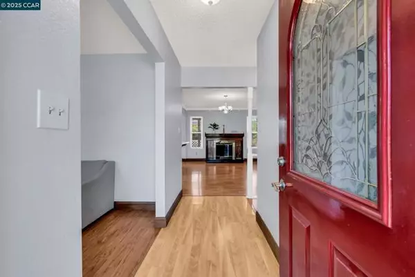 79 Chipman Ln, Suisun City, CA 94585