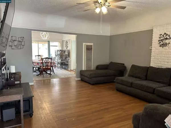 Stockton, CA 95203,826 North San Jose St
