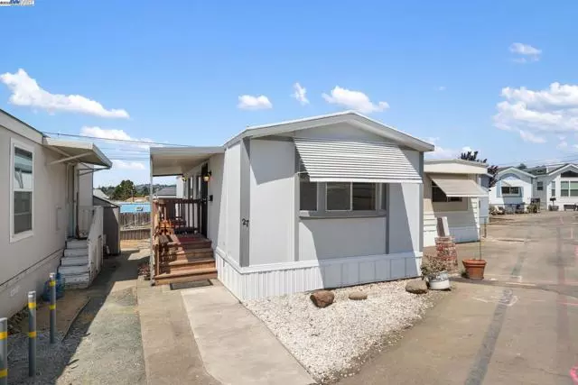 Castro Valley, CA 94546,3998 Castro Valley Blvd