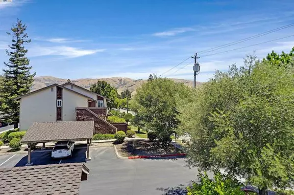 Fremont, CA 94539,136 Hackamore Ln