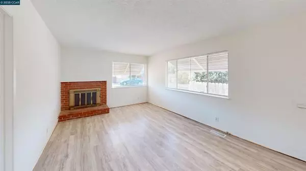 Richmond, CA 94806,2719 Bush Ave