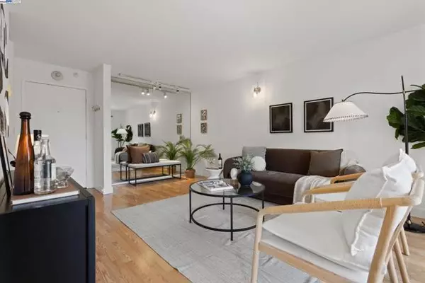 Emeryville, CA 94608,6 Admiral Dr