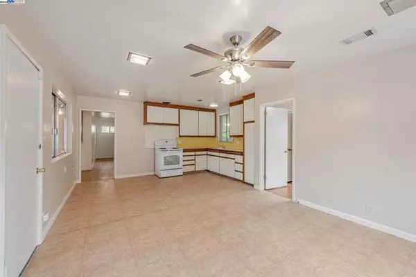San Leandro, CA,1315 Mersey Ave