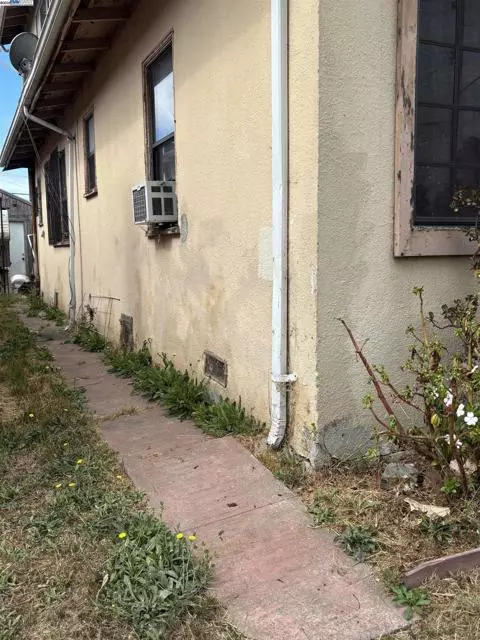 Oakland, CA,7807 WELD