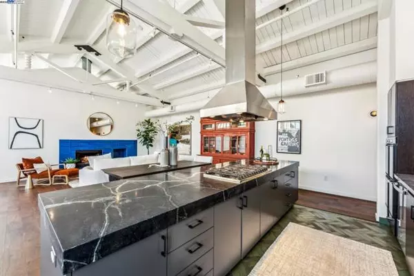 Oakland, CA 94607,311 4th St