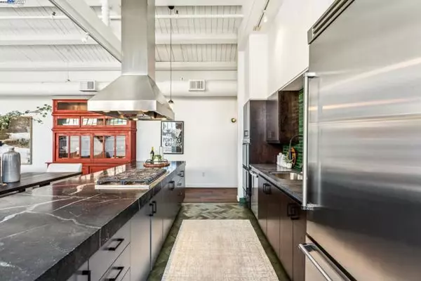 Oakland, CA 94607,311 4th St