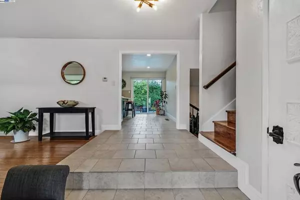 Pleasanton, CA 94588,4421 Muirwood Dr