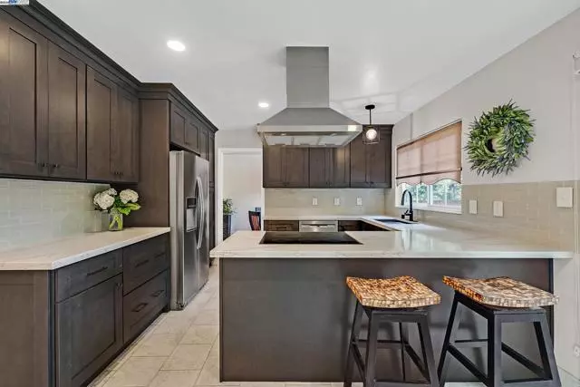 Pleasanton, CA 94588,4421 Muirwood Dr