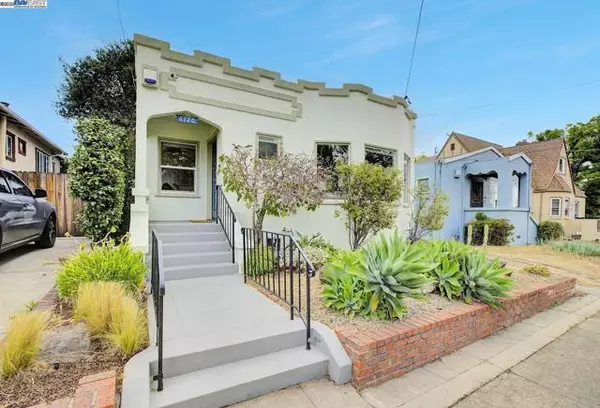 Oakland, CA 94605,6120 Camden St