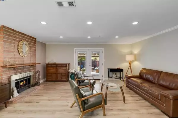 Concord, CA 94520,3454 Halifax Way