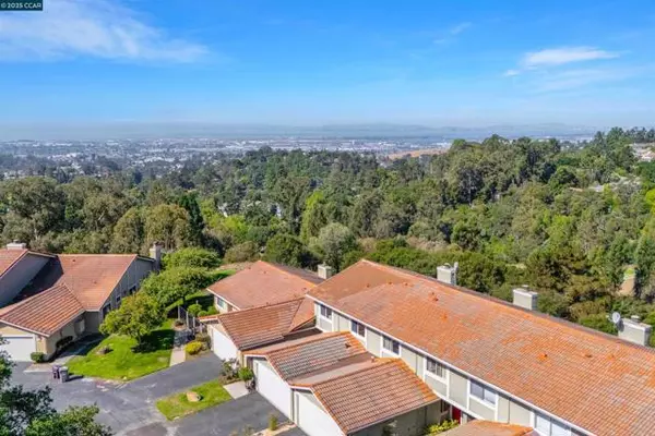 141 Mountain Valley St, Oakland, CA 94605