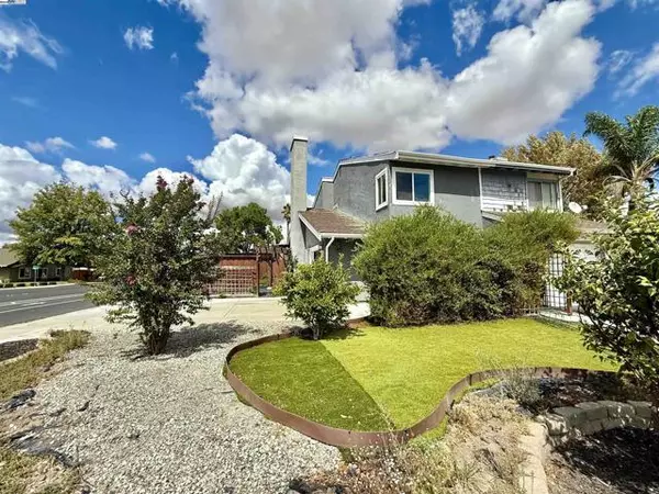 Livermore, CA 94551,1817 Bluebell Dr