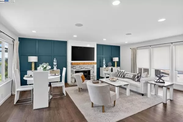 Hayward, CA 94542,3274 Red Leaf Ct