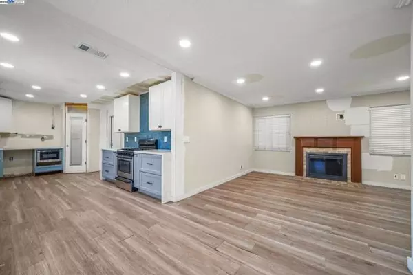 Pleasant Hill, CA 94523,2203 Sherman Dr.