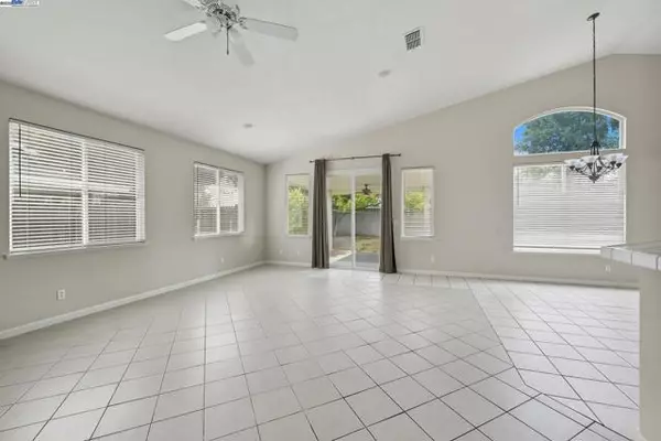 Roseville, CA 95678,728 Spaulding Dr