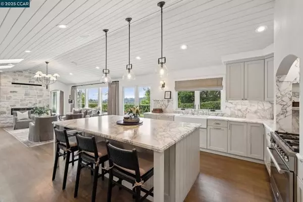 Orinda, CA 94563,51 KNICKERBOCKER LANE