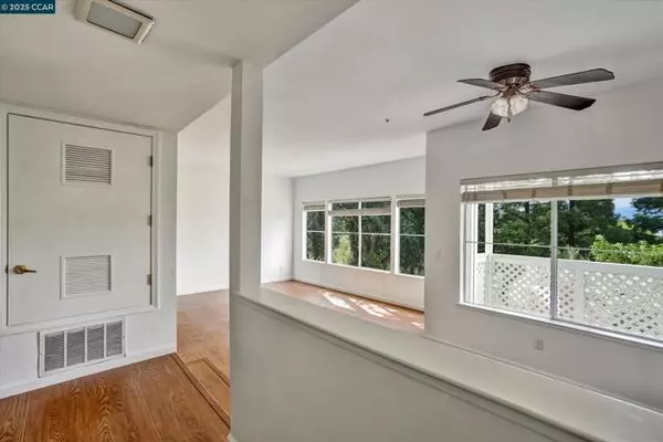 Benicia, CA 94510,735 Buchanan St