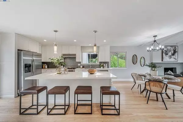 2066 Drake Drive, Oakland, CA
