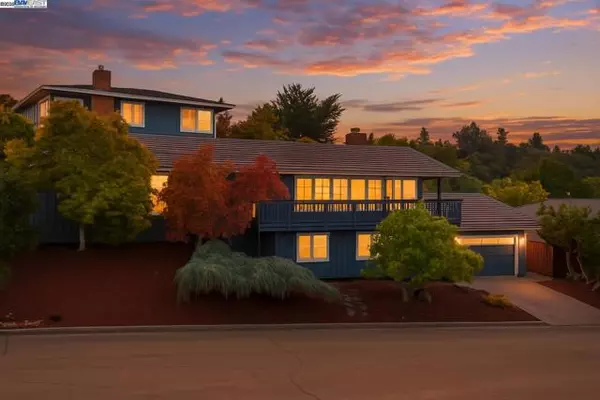 Hayward, CA 94542,26412 Chatham Ct