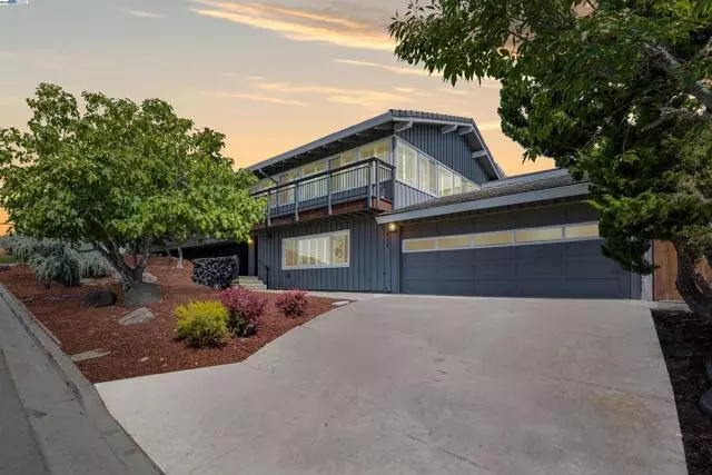 Hayward, CA 94542,26412 Chatham Ct