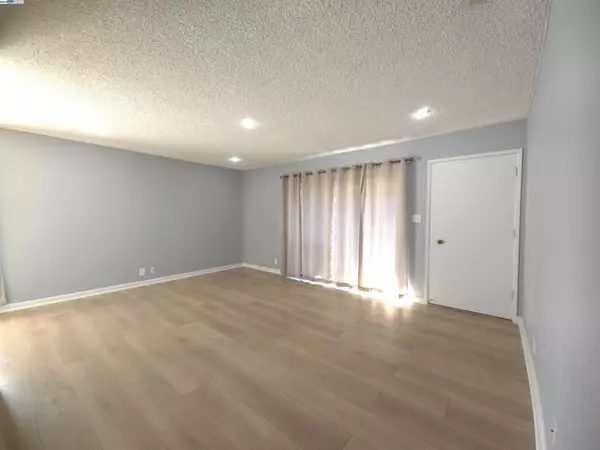 Fremont, CA 94538,5580 Hemlock Terrace