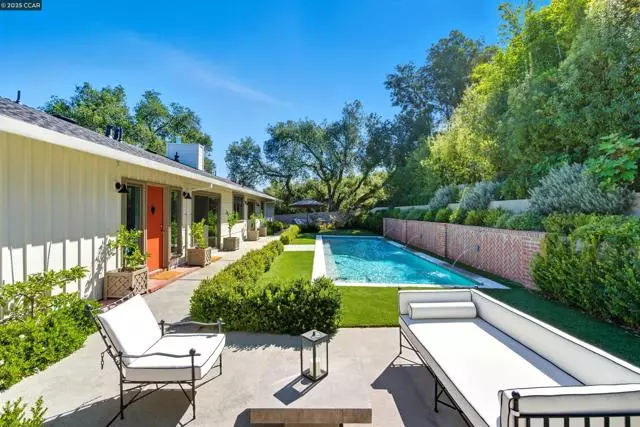 Orinda, CA 94563,47 Charles Hill Cir