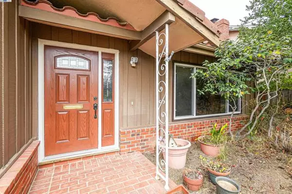 Hayward, CA 94541,3246 Saddle Dr