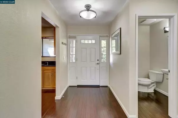 Pleasant Hill, CA 94523,25 Saint Julie