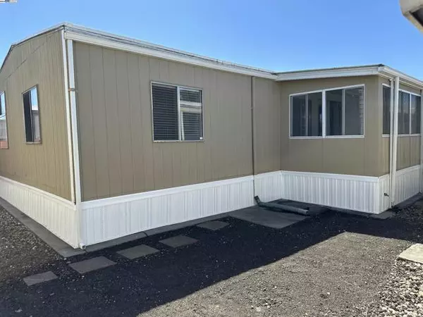 Hayward, CA 94544,29138 Delgado Rd.