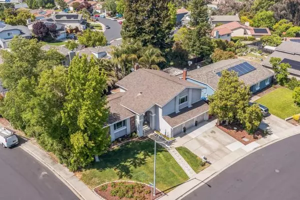 San Ramon, CA 94583,2740 Mohawk Cir