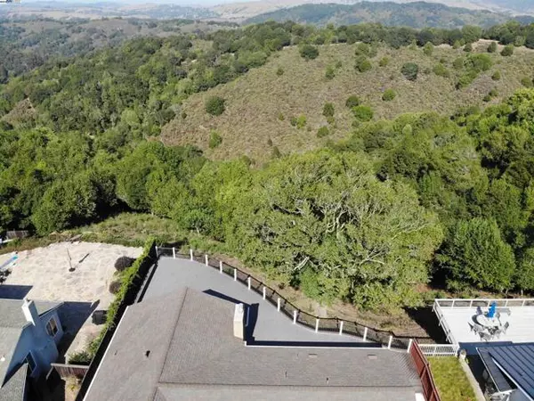 Oakland, CA 94619,5161 Saddle Brook Dr