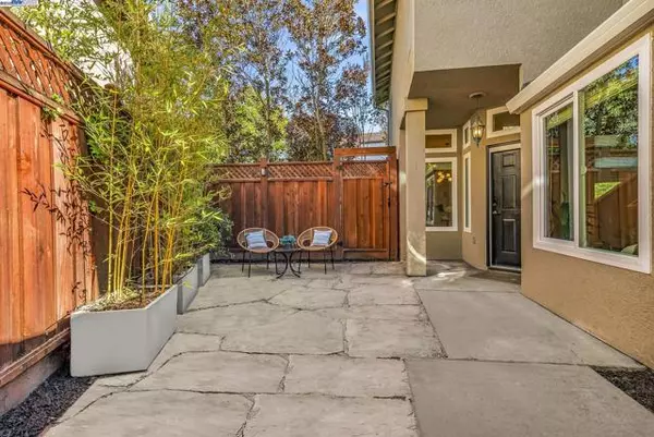 San Ramon, CA 94582,33 Lakeridge Court