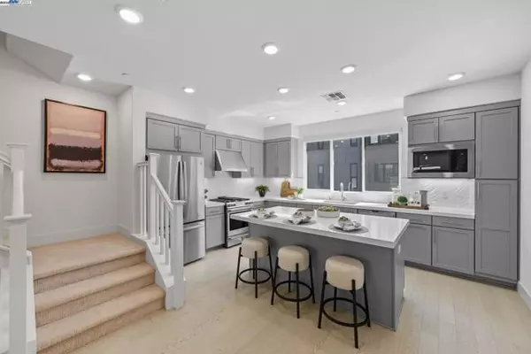 3868 Enrichment Ter, Fremont, CA 94538