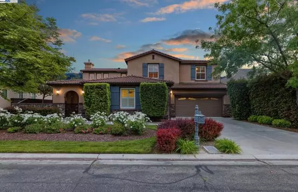 Clovis, CA 93619,10615 East Landmark Way