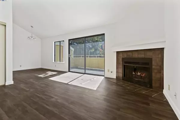 Martinez, CA,655 Center Ave
